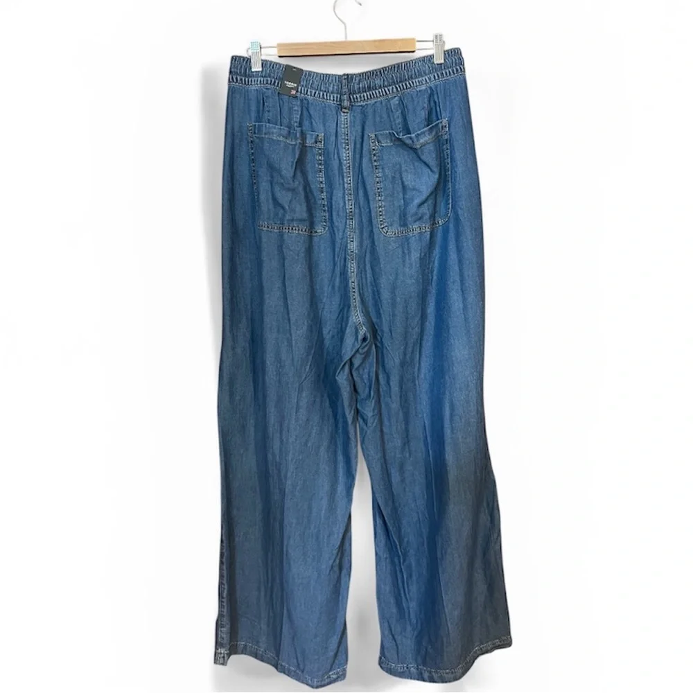 Torrid, 3 | 3X | 22-24, HIGH-RISE PULL ON WIDE LEG LUIGHTWEIGHT DENIM JEAN - NWT - Picture 3 of 7